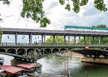 Les transports en commun pour rejoindre Paris depuis Suresnes