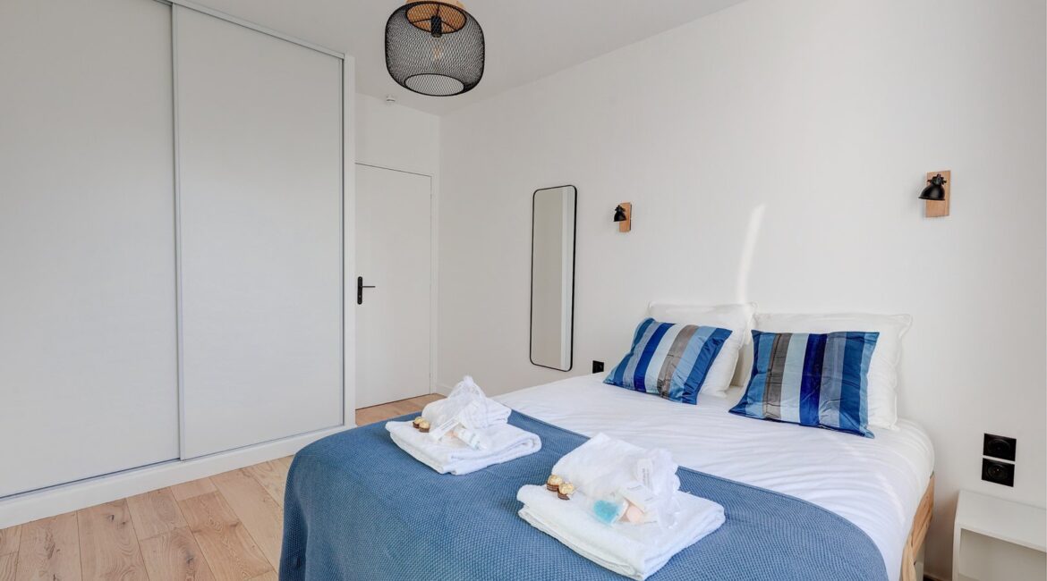 Chambre chambre suite modern art paris location appartement paris