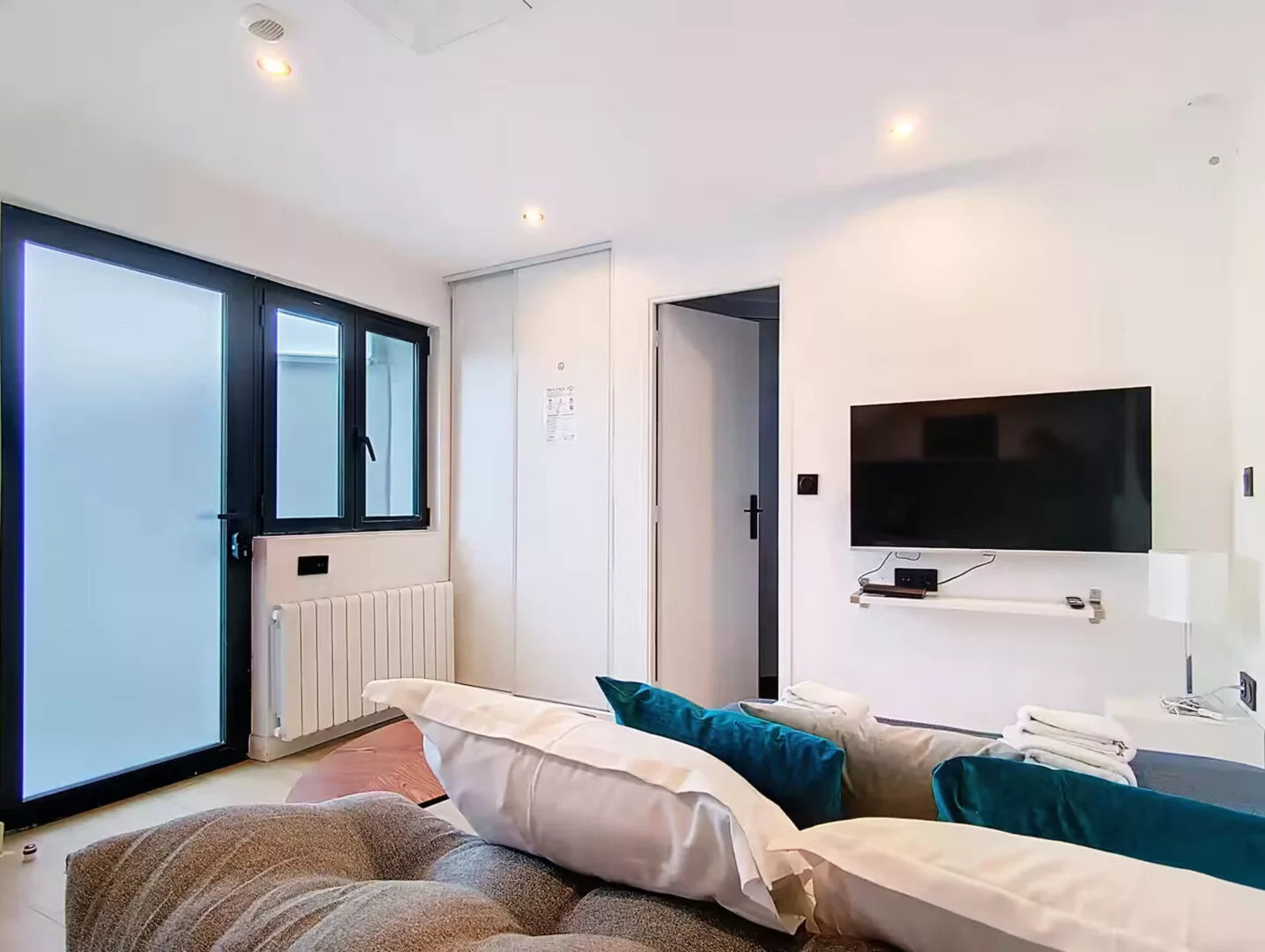 be happy apartment extra
