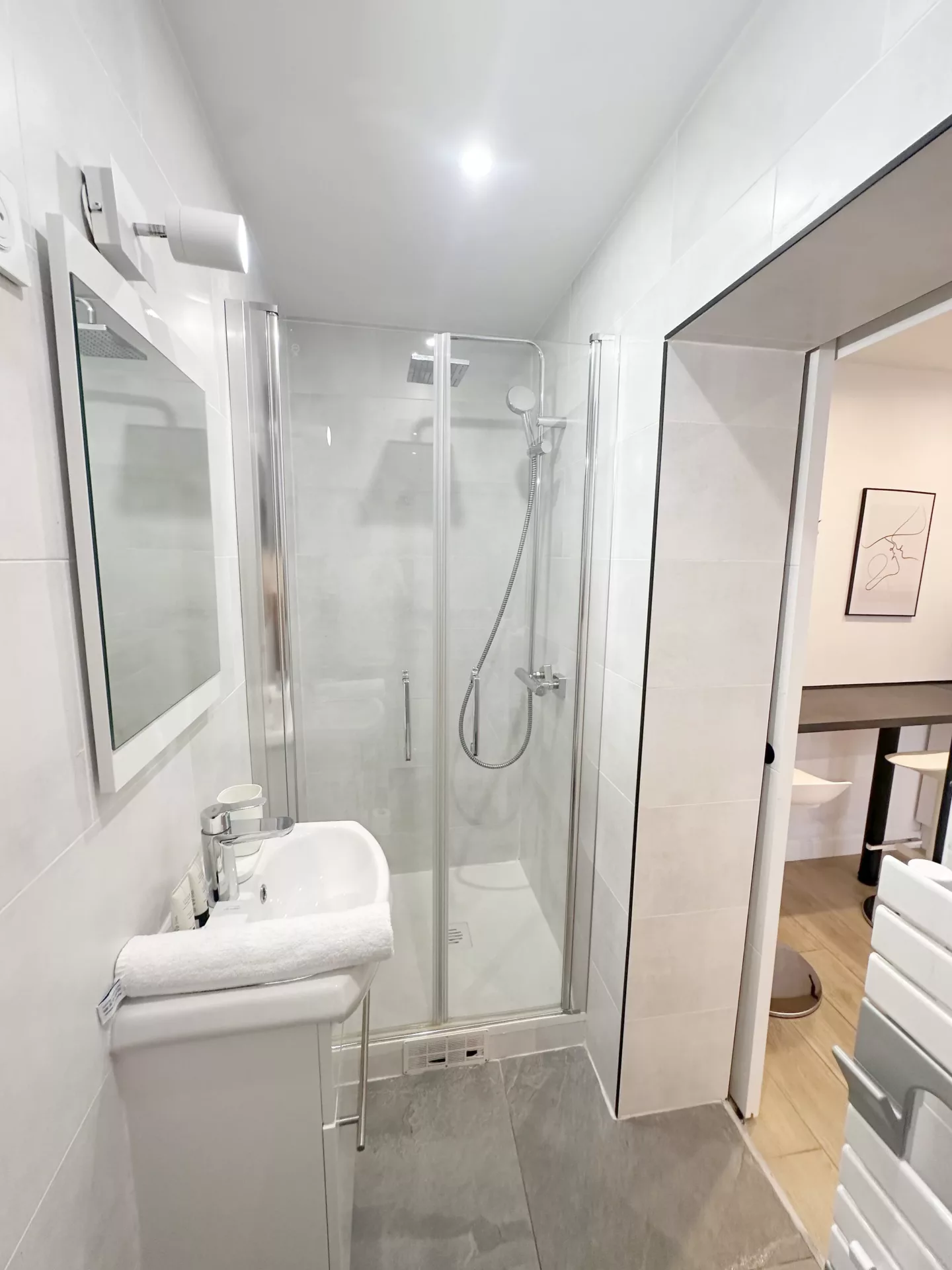 loc smart appart hotel argenteuil art de vivre salle de bain douche 07 loc smart appart hotel argenteuil art de vivre salle de bain douche 07
