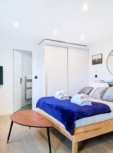 loc smart appart hotel argenteuil belle epoque chambre tv 09
