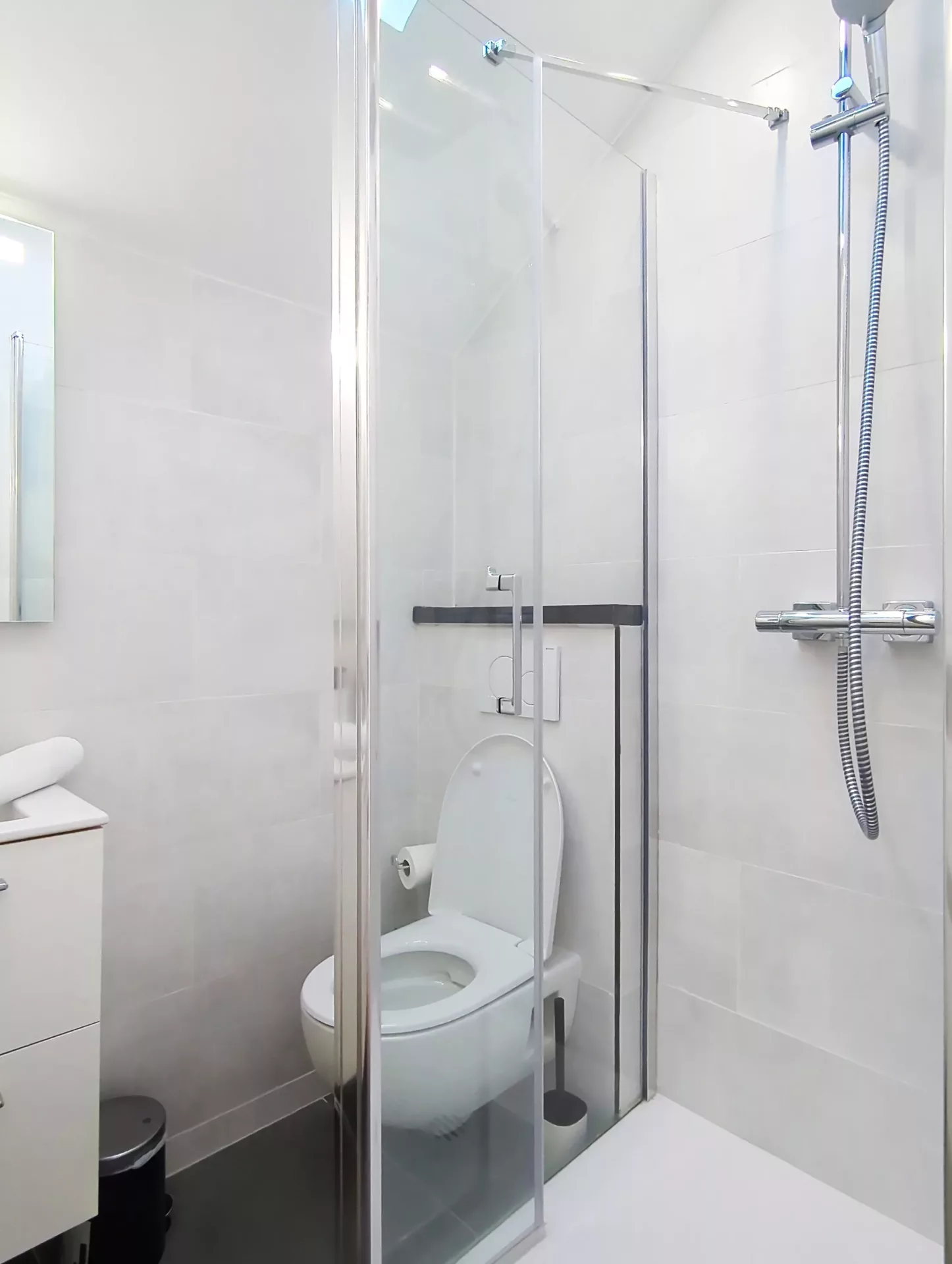 loc smart appart hotel argenteuil fashion week salle de bain douche 11 loc smart appart hotel argenteuil fashion week salle de bain douche 11
