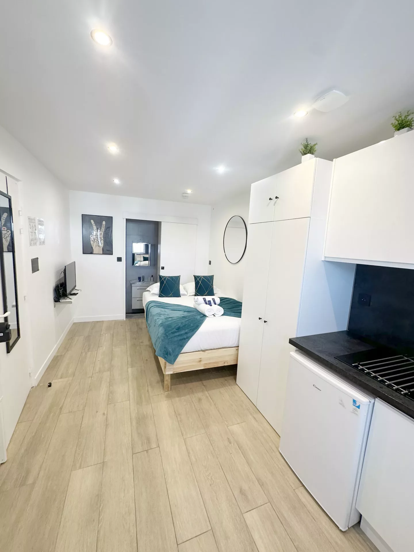 loc smart appart hotel argenteuil peace and love vue ensemble studio 01 loc smart appart hotel argenteuil peace and love vue ensemble studio 01