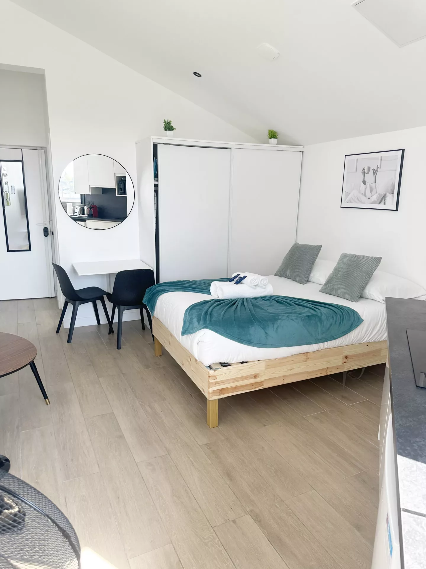 loc smart appart hotel argenteuil sweet home vue ensemble studio 01 loc smart appart hotel argenteuil sweet home vue ensemble studio 01