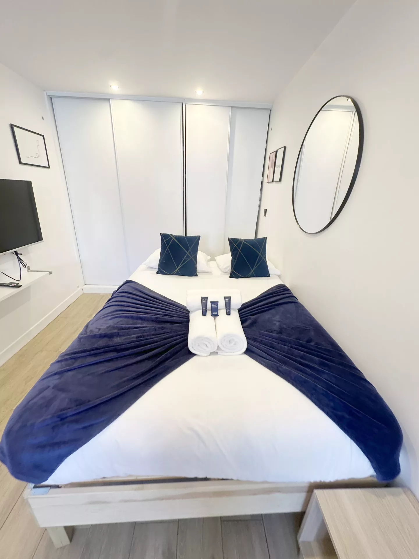 loc smart appart hotel argenteuil zen attitude chambre lit 04 loc smart appart hotel argenteuil zen attitude chambre lit 04