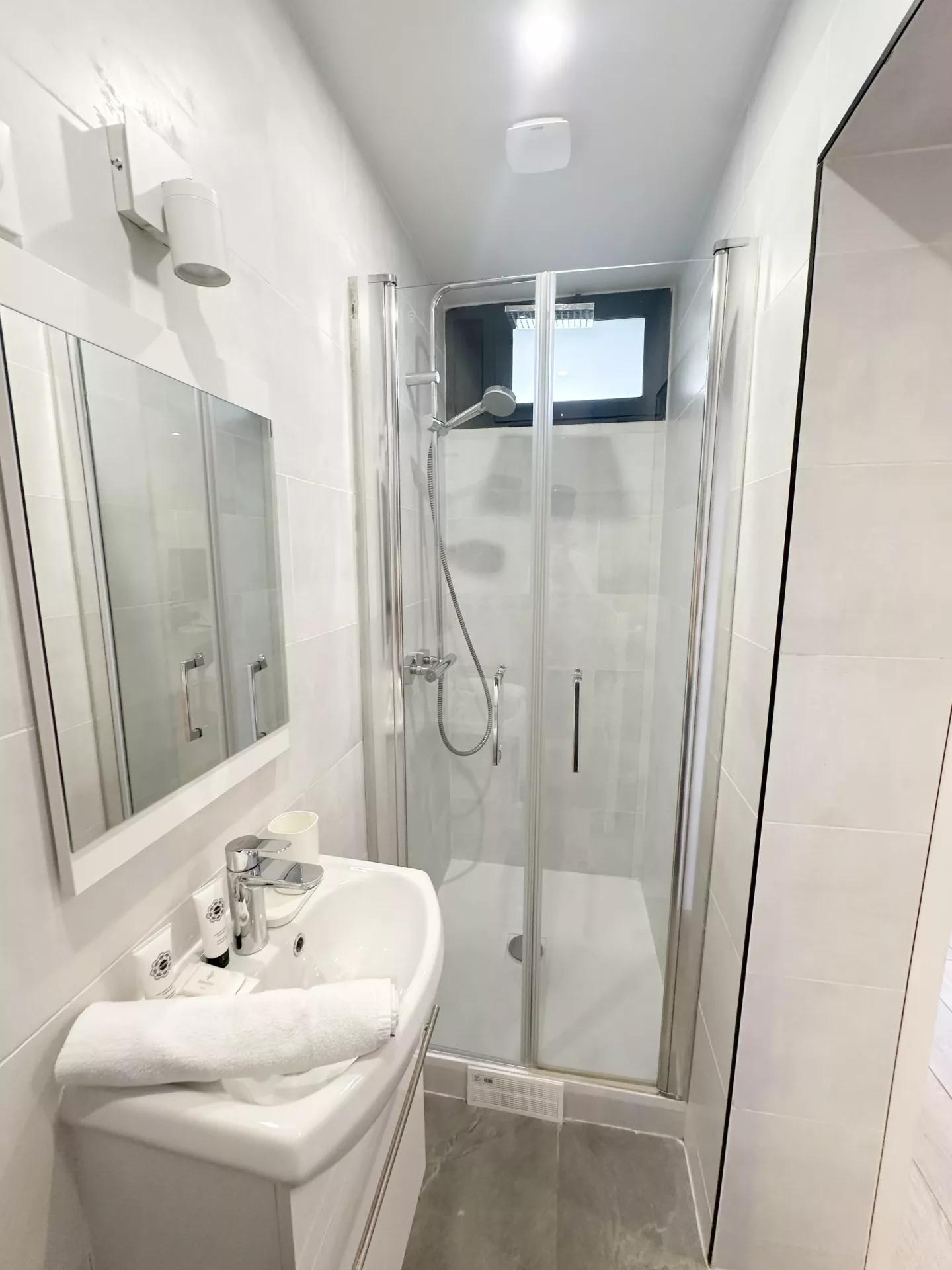 loc smart appart hotel argenteuil zen attitude salle de bain 06 loc smart appart hotel argenteuil zen attitude salle de bain 06
